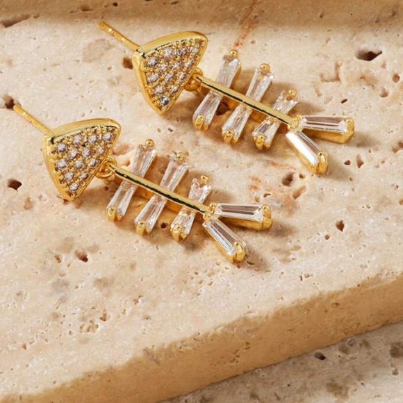 Elegant fish bone Earrings A1444 - Picture 1 of 4